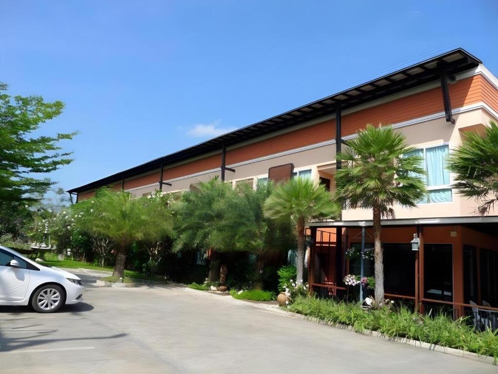 City Park Hotel Phatthalung Exterior foto